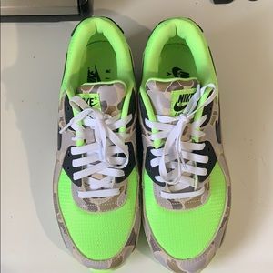 Nike Airmax light green duck camo